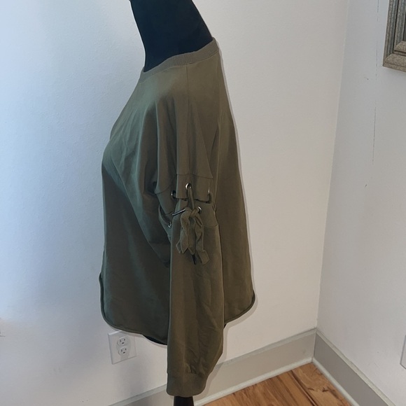 Lumiere / Urban Outfitters olive/military green detachable lace up sleeves top M - Picture 2 of 9